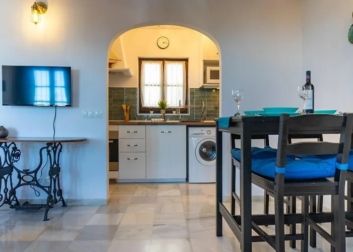 Idyllic Townhouse With Scenic Views Mijas Pueblo